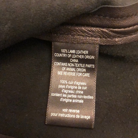 Tops - Picture 3 of 5